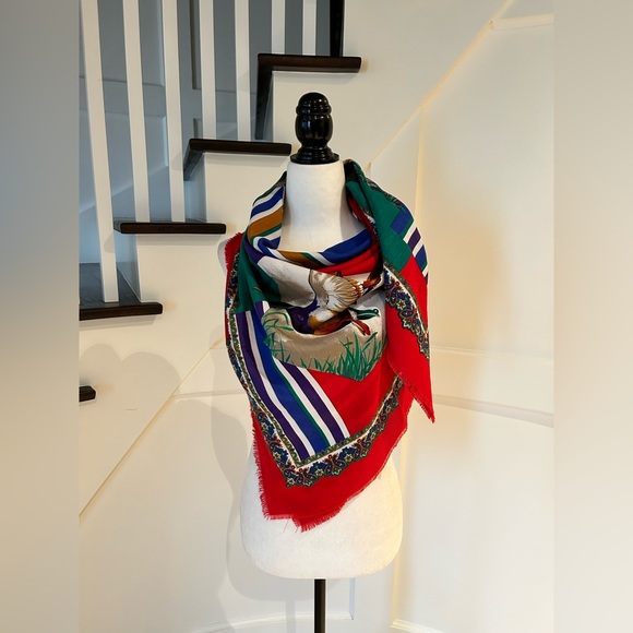 Colorful Loon Scarf - Picture 7 of 11